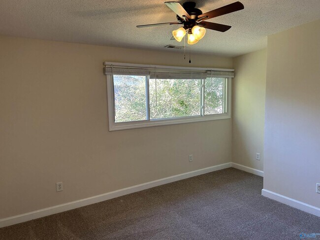 Building Photo - 427 S Edgemont Cir NW