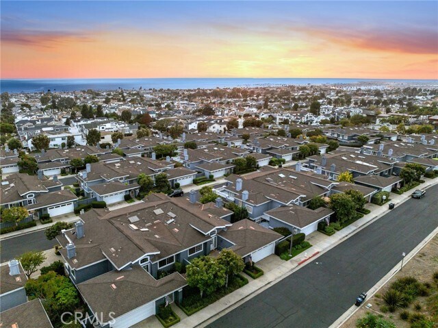 Building Photo - 3631 Geranium Ave