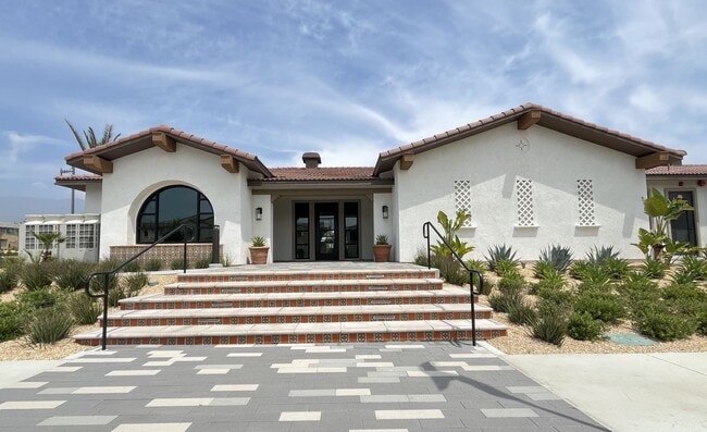 Building Photo - 16782 Tulip Tree St