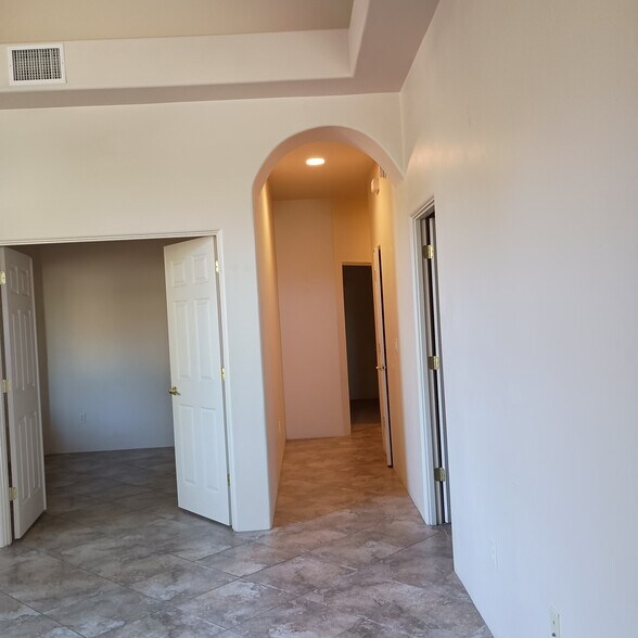 Building Photo - 3218 S Treasure Cove Pl