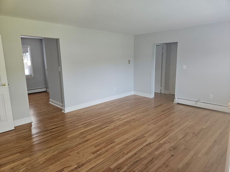 Interior Photo - Two Rivers at Matawan