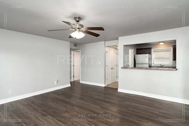 Building Photo - Charming 2 Bedroom/2 Bathroom Condo in Dap...