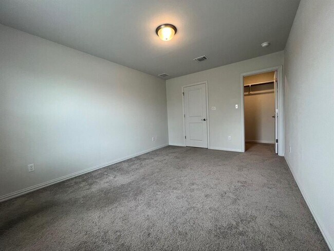 Building Photo - 2018 Matlock Cir