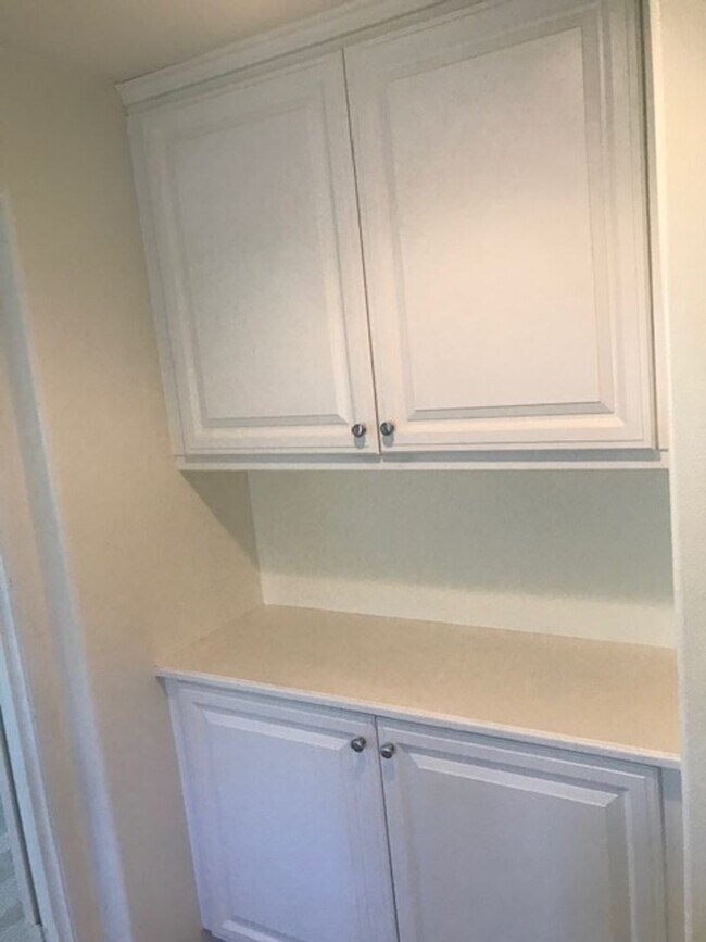 Building Photo - ***$300 OFF your first month rent*** Gated Community & Ready for you to call this beauty Home!