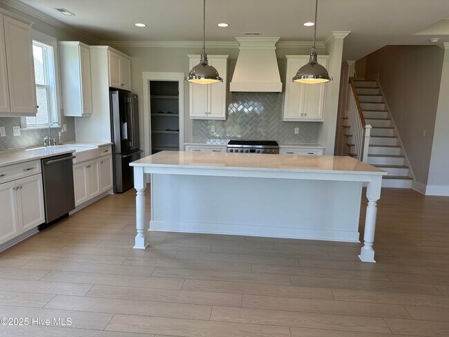 Building Photo - 3210 Calusa Cv