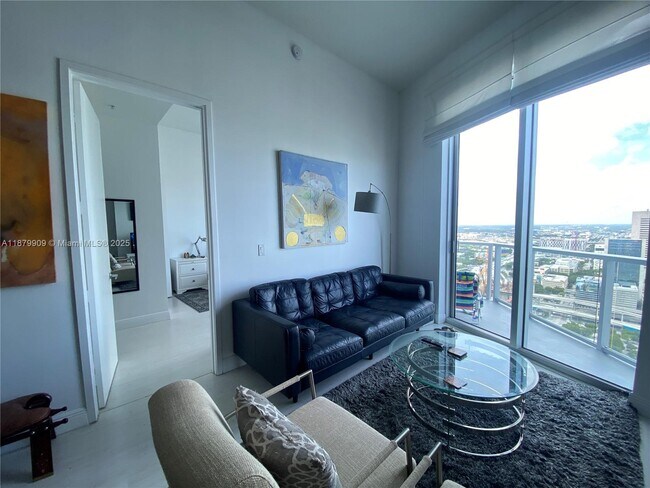 Building Photo - 185 SW 7th St