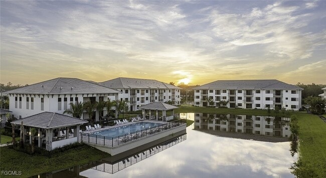 Building Photo - 7301 Lake Bank Lp