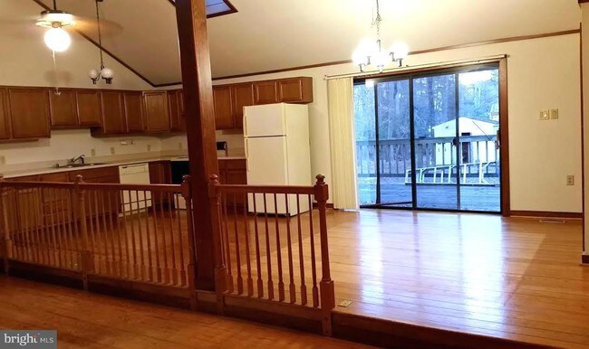 Building Photo - 30097 Cross Woods Dr