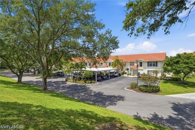 Building Photo - 4950 Deerfield Way