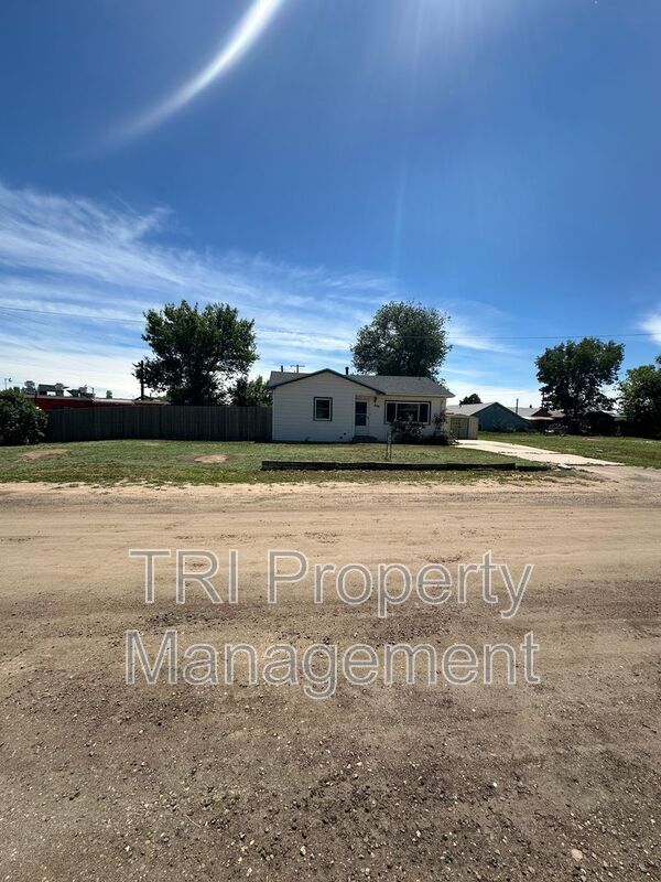 Building Photo - 404 10th St