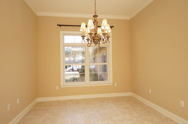 Building Photo - Swift Creek