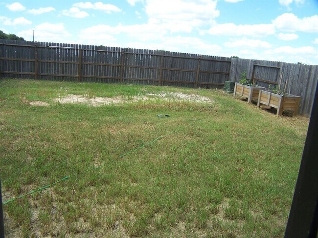 Building Photo - 24006 Steep Climb Dr