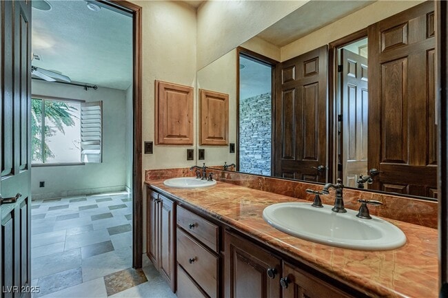 Building Photo - 1423 Foothills Village Dr