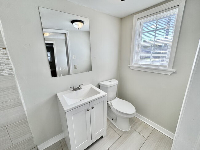 Building Photo - 2603 Carnes Ave