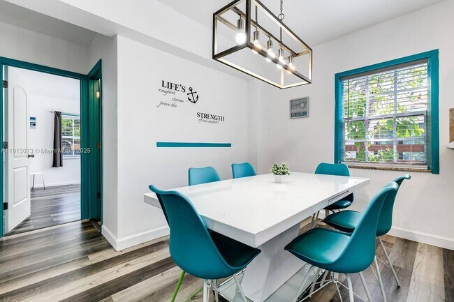 Building Photo - 1629 Johnson St