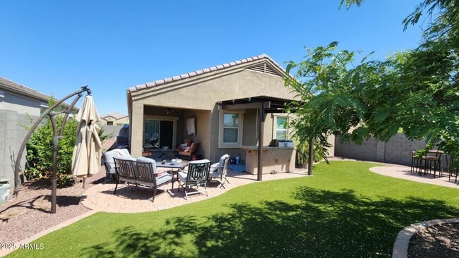 Building Photo - 42037 W Quinto Dr