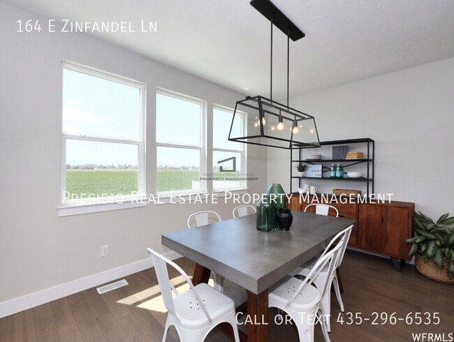 Building Photo - 164 E Zinfandel Ln