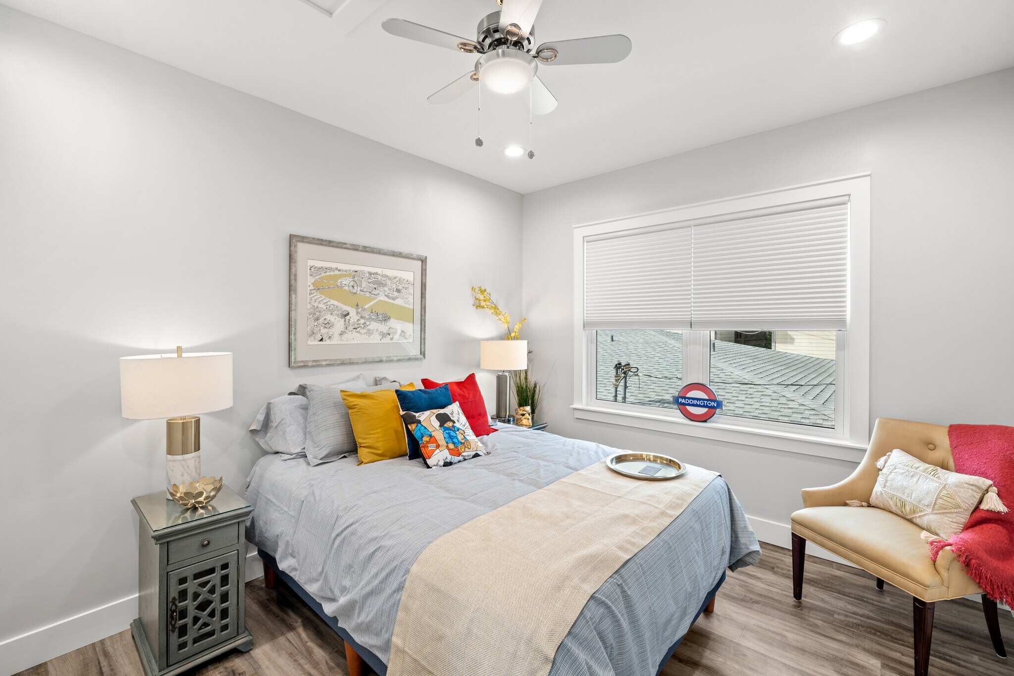 Building Photo - 249 8th Ave N