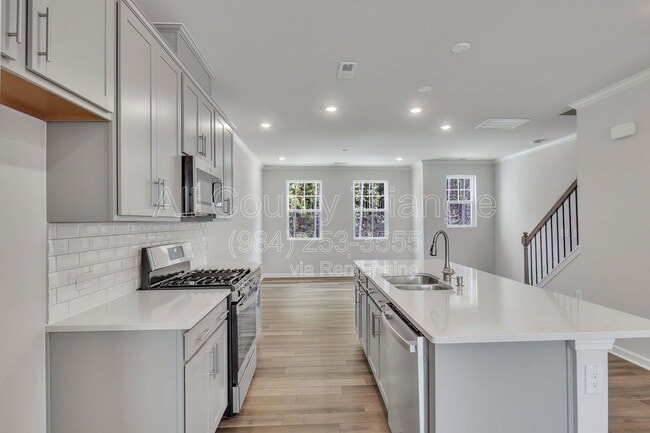 Building Photo - 1715 Chirping Trl