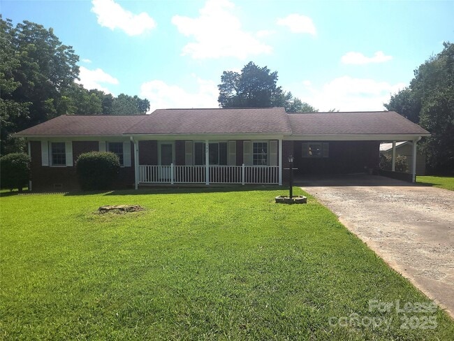 Primary Photo - 192 Sigmon Rd