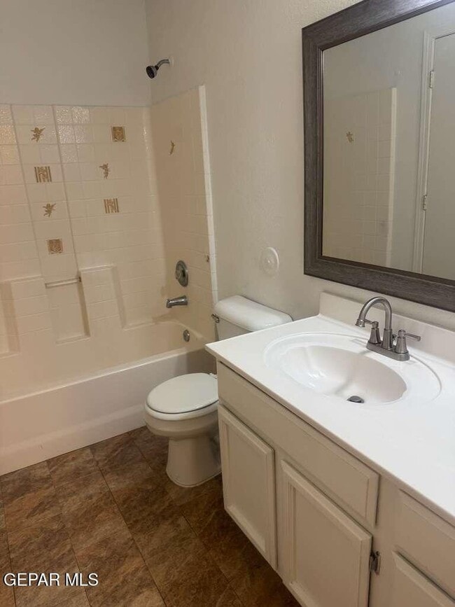 Building Photo - 3033 Tierra Humeda Dr