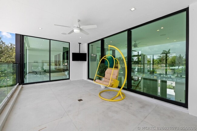 Building Photo - 401 Lido Dr