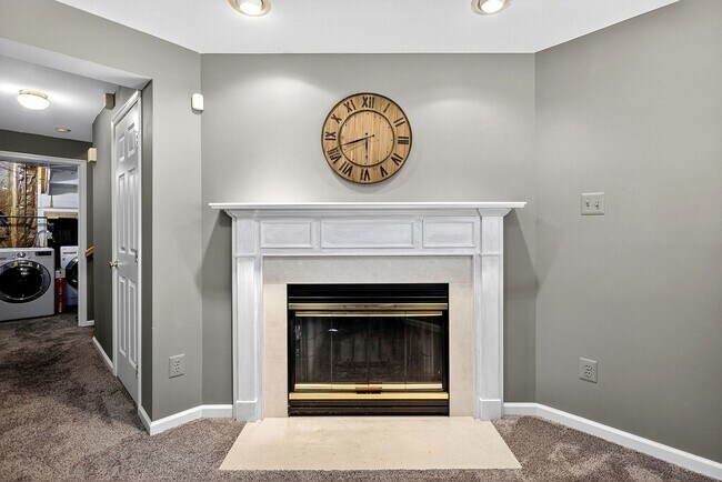 Building Photo - Charming Limestone Hills West Townhome - C...