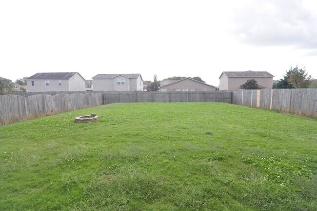 Building Photo - 29934 Glenrose Way