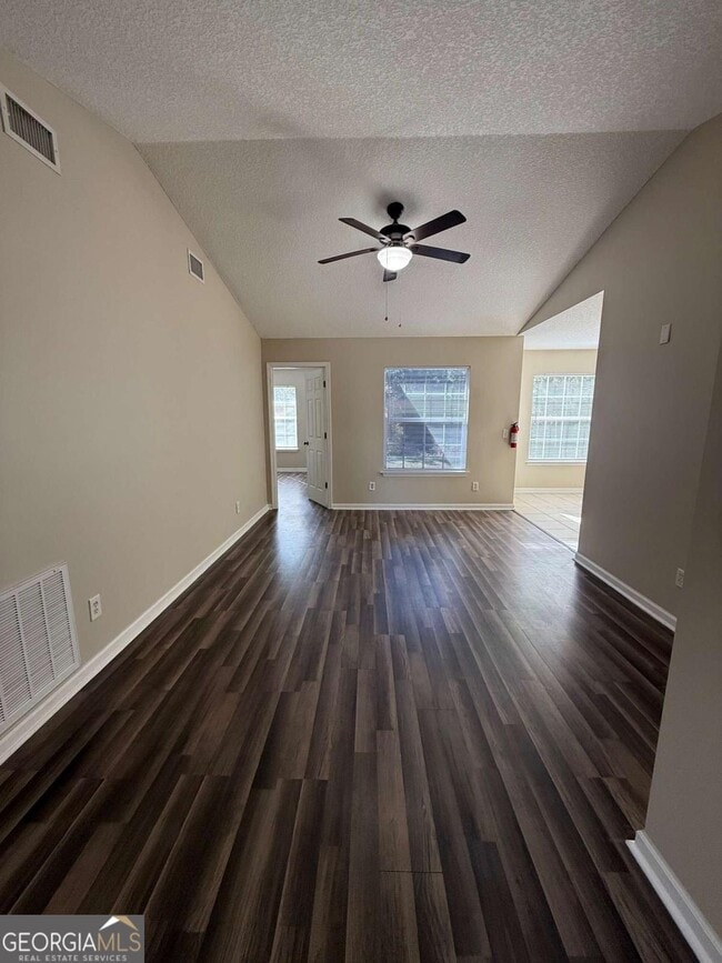 Building Photo - 140 Sapelo Dr