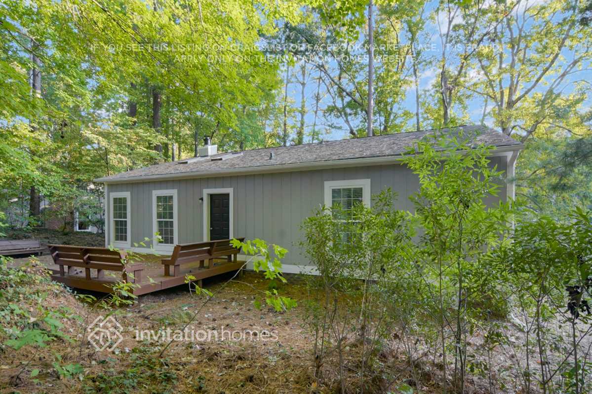 Building Photo - 1243 Gatehouse Dr