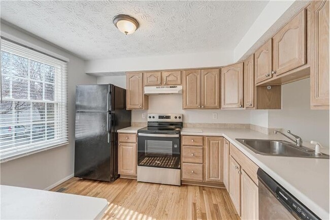 Building Photo - 1682 Harvest Green Ct