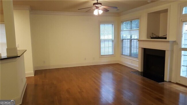 Building Photo - 5120 Meridian Ln