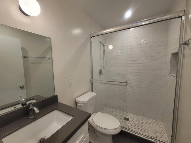 Building Photo - 1841 S. Manhattan Pl