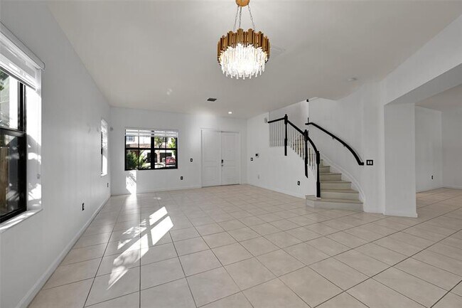 Building Photo - 25241 SW 118th Ave