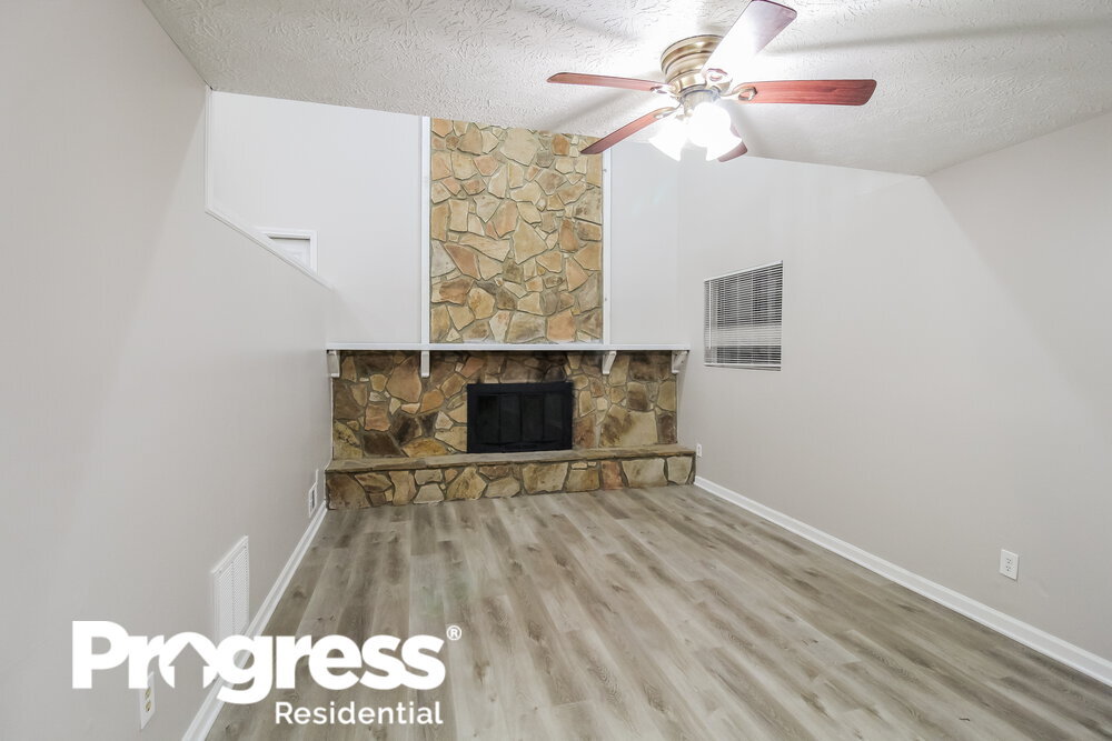 Building Photo - 6875 Fielder Ct