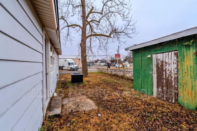 Building Photo - 151 Curry St