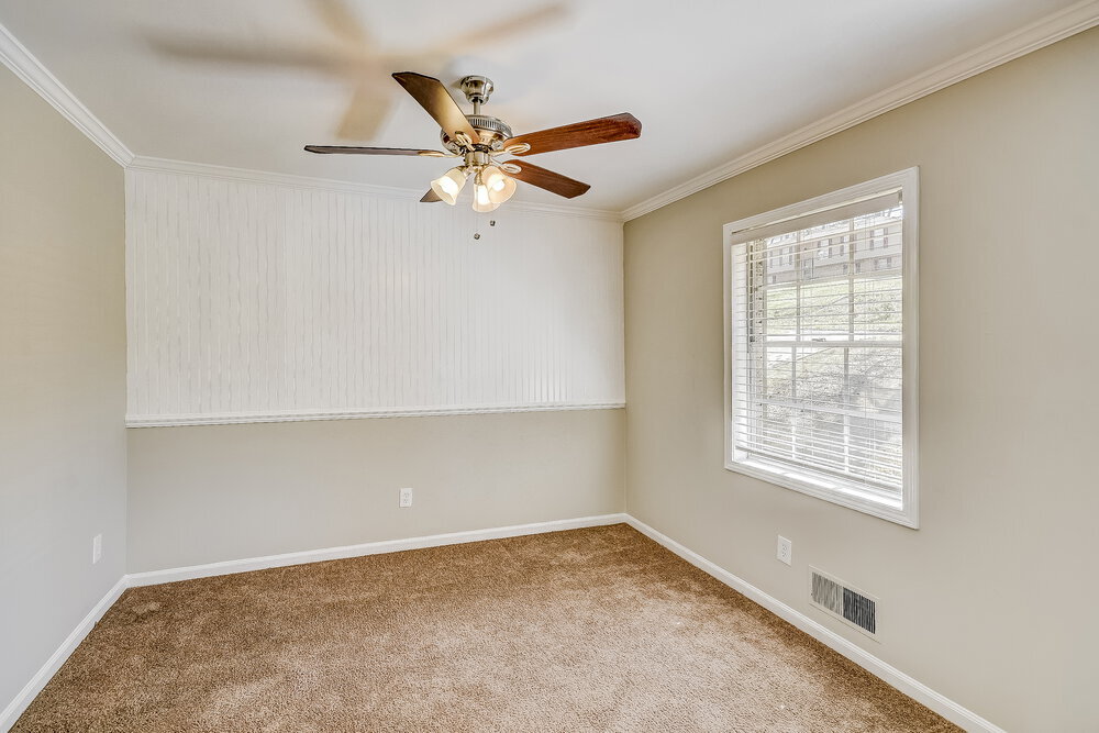 Building Photo - 1316 High Point Terrace