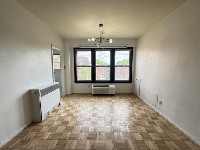 Building Photo - 2500 Q St NW