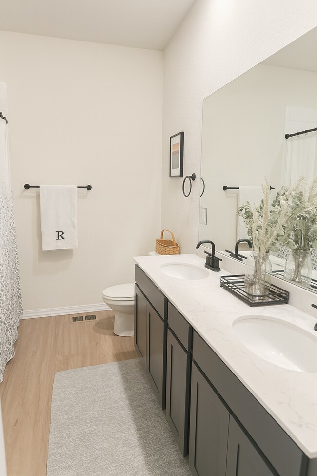 Building Photo - Immaculate 3 Bedroom Ranch Home Close to P...