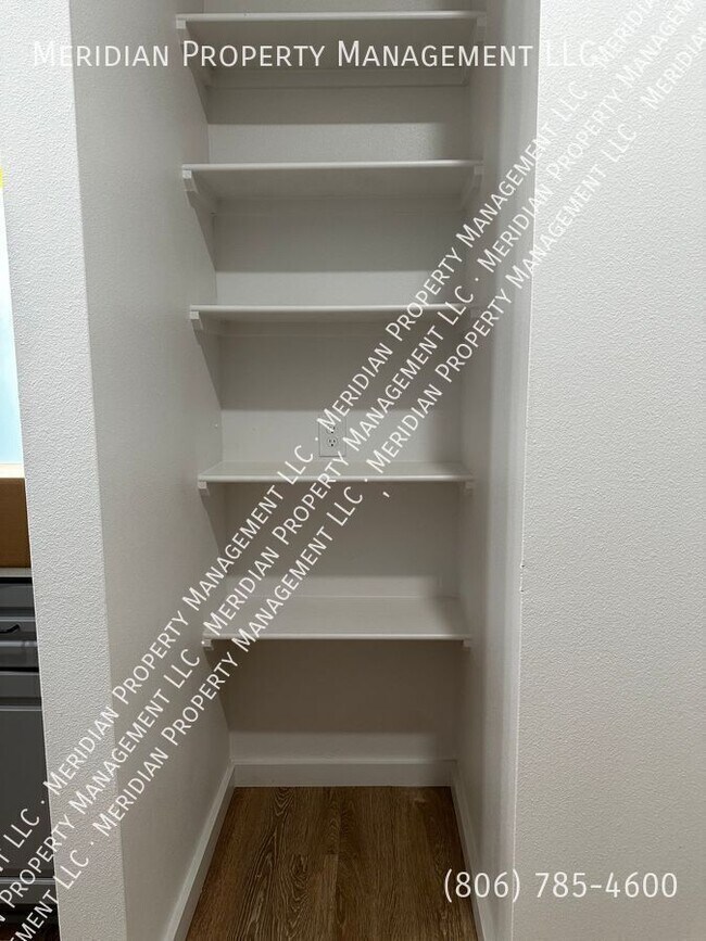 Building Photo - 5802 Urbana Pl