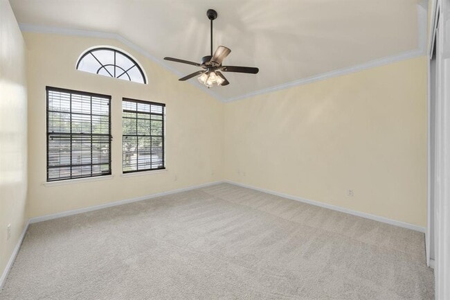 Building Photo - 12800 Meehan Dr