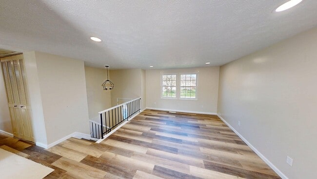 Building Photo - Updated 3 Bedroom McDonald Home For Rent