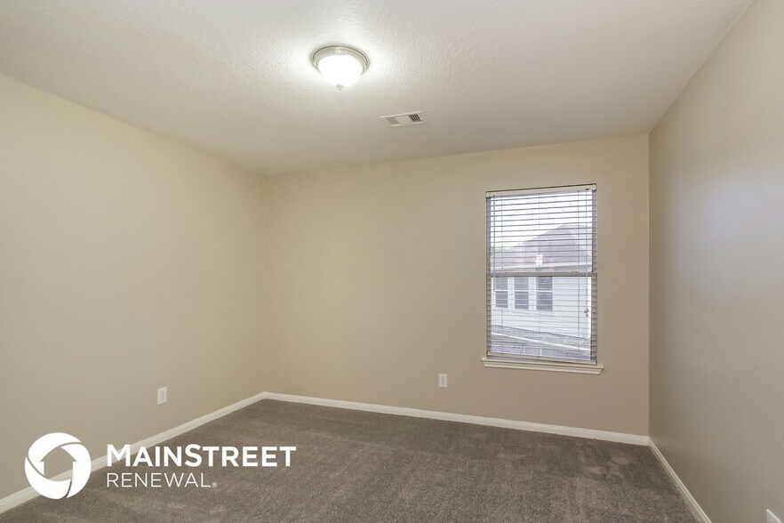 Building Photo - 1026 Taylor Ridge Dr