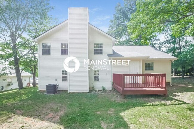 Building Photo - 3 Bedroom Pet-Friendly Home in Covington, GA with Main Street Renewal