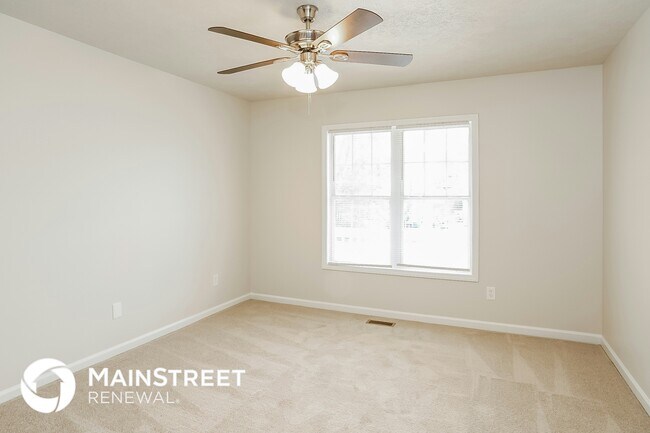 Building Photo - 114 Chriswood Ave