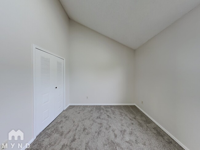 Building Photo - 17224 E Ford Dr
