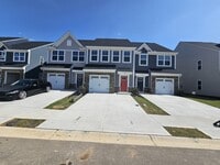 Building Photo - 340 Lograto Ln