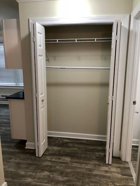 Building Photo - 1 bedroom in Chicago IL 60657