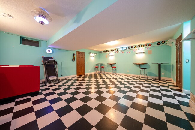 Building Photo - 8414 134th St Ct