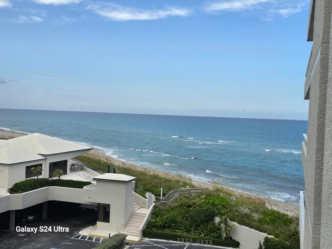 Building Photo - 5510 N Ocean Dr